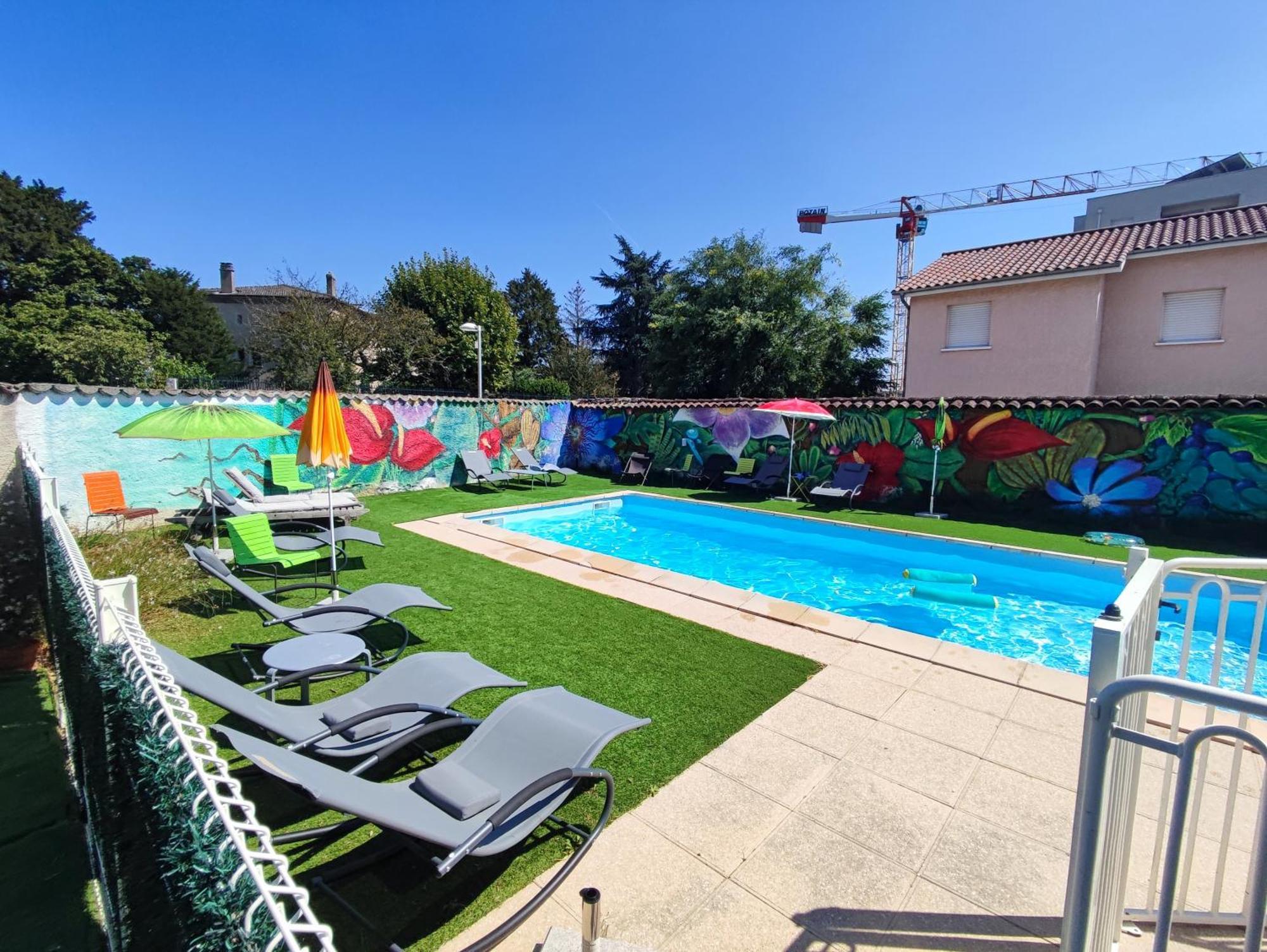Moodz Hotel Vienne Pont-Eveque Exterior photo